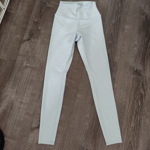 Alo yoga legging light blue color